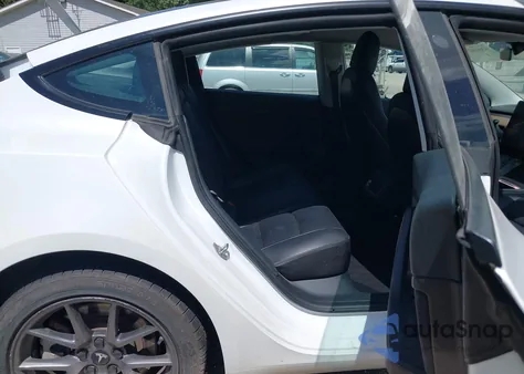 2022 Tesla Model 3 Long Range Dual Motor All-Wheel Drive из США, поврежденный, VIN 5YJ3E1EB6NF126497